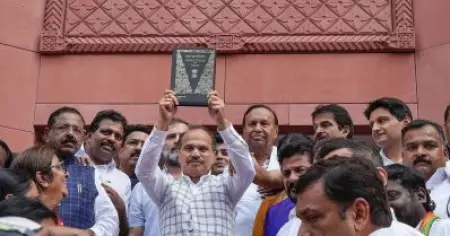 'സെക്യുലർ', 'സോഷ്യലിസ്റ്റ്' ഇല്ലാതെ ഭരണഘടന; കേന്ദ്രത്തിനെതിരെ പ്രതിഷേധം