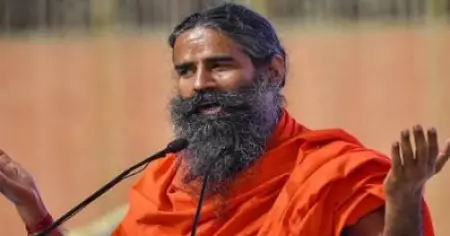 രാംദേവിന് പേര് പറയാമെങ്കിൽ റഹ്മാനും പേര് പറഞ്ഞൂടെ; കൻവാർ യാത്രയിൽ യു.പി സർക്കാരിന്റെ നടപടിയെ പിന്തുണച്ച് ബാബ രാംദേവ്