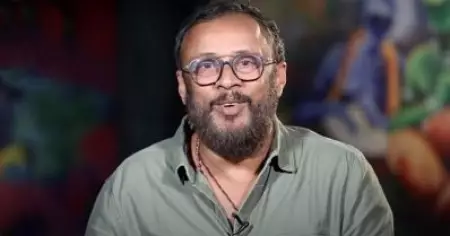 'ഫേസ്ബുക്കിലൊക്കെ  ഒരുപാട് പെൺകുട്ടികൾ ആണല്ലോ ഫ്രണ്ട് ലിസ്റ്റിൽ', ഒരു ഷർട്ടും മുണ്ടുമൊക്കെ ഉടുത്തായിരുന്നു അവളുടെ നിൽപ്പ്: ലാൽ ജോസ്
