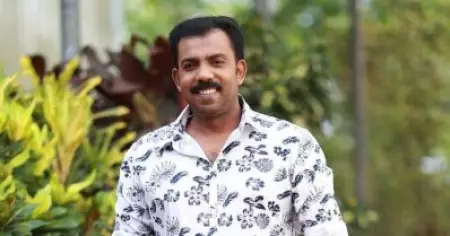 കസ്റ്റമർ കെയറാണെന്ന് കരുതി ആ ഹിന്ദി കോൾ പലവട്ടം ഞാൻ കട്ട്‌ ചെയ്തു, ആ ചിത്രത്തിൽ നിന്നാണ് കോൾ വന്നത്: അസീസ് നെടുമങ്ങാട്