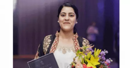 കശ്മീരി മാധ്യമപ്രവര്‍ത്തക സഫീന നബിക്കുള്ള പുരസ്‌കാരം റദ്ദാക്കി മഹാരാഷ്ട്ര ഇന്‍സ്റ്റിറ്റ്യൂട്ട്