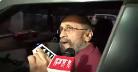 'മോദിജി ദൈവത്തിന്റെ അവതാരമാണ്, ഇനി അടുത്ത ചോദ്യം ചോദിക്കൂ'; സർക്കാസവുമായി പരൻജോയ് ഗുഹ തകുർത്ത