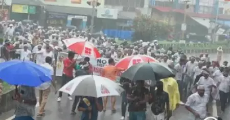 കെ.പി.സി.സി വിലക്കിനെ മറികടന്ന് ആര്യാടൻ ഫൗണ്ടേഷന്റെ ഫലസ്തീൻ ഐക്യദാർഢ്യ റാലി; വിലക്ക് മറികടന്ന് പങ്കാളിത്തം