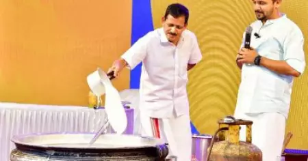 പഴയിടത്തിന്റെ പാലടയുടെ ലൈവ് രുചിയുമായി കേരളീയം