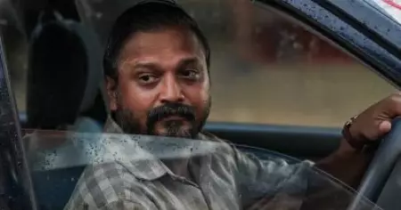 മേക്കപ്പിട്ട ശേഷമാണ് എനിക്ക് ഡ്രൈവിങ് അറിയില്ലെന്ന് അവര്‍ മനസിലാക്കിയത്, ആ വലിയ സംവിധായകന്റെ സിനിമയില്‍ നിന്ന് ഞാന്‍ പുറത്തായി:  സുധി കോഴിക്കോട്