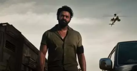 മാരുതിയുമായി ചേര്‍ന്ന്  പ്രഭാസ്; സലാറിന് ശേഷം റിബല്‍ സ്റ്റാറിന്റെ അടുത്ത ചിത്രം; പ്രീ-ലുക്ക് പോസ്റ്റര്‍ പുറത്ത്