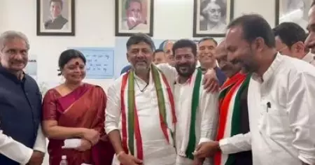 സര്‍ക്കാര്‍ രൂപീകരണം; തെലങ്കാനയില്‍ രേവന്ത് റെഡ്ഡിയും കോണ്‍ഗ്രസും ഗവര്‍ണറെ കണ്ടു