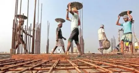 ഇന്ത്യന്‍ തൊഴിലാളികള്‍ ഇസ്രഈലിലേക്ക്; ഉത്തര്‍പ്രദേശ്, ഹരിയാന സര്‍ക്കാരുകള്‍ക്കെതിരെ ട്രേഡ് യൂണിയനുകള്‍
