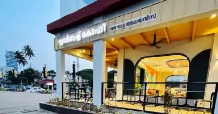 ഫലസ്തീന് ഐക്യദാർഢ്യം; കോഴിക്കോട് സ്റ്റാർബക്സിൽ പോസ്റ്റർ ഒട്ടിച്ച വിദ്യാർത്ഥികൾക്കെതിരെ കേസ്