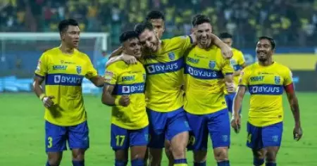 ഒന്നും അവസാനിച്ചിട്ടില്ല, എജ്ജാതി തിരിച്ചുവരവ്; ഗോവയെ കത്തിചാമ്പലാക്കി കൊമ്പന്മാർ