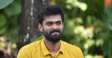 അദ്ദേഹം ഒരു സിംപിളായ മനുഷ്യൻ; സെറ്റിൽ വെച്ച് ഭക്ഷണം വരെ വാങ്ങി തന്നു: ശ്യാം മോഹൻ