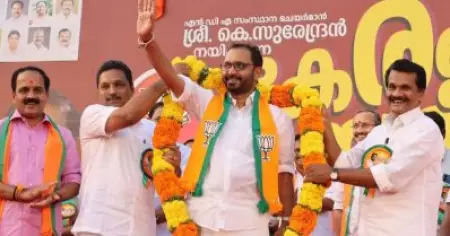 പാതിവഴിയിൽ വെച്ച് പദയാത്ര പകരക്കാരെ ഏൽപ്പിച്ചു; സുരേന്ദ്രൻ ദൽഹിയിലേക്ക്