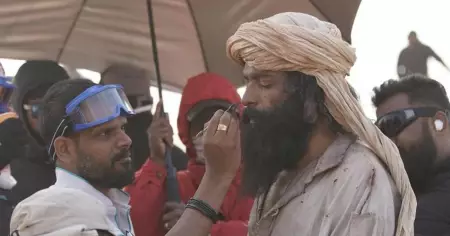 രഞ്ജിത്ത് അമ്പാടി വരച്ചിട്ട ആടുജീവിതത്തിലെ കഥാപാത്രങ്ങൾ