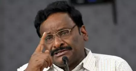 എന്നെ തീവ്രവാദിയായി മുദ്രകുത്തി; ജയില്‍ മോചിതനായ ശേഷം മാധ്യമങ്ങള്‍ക്ക് മുന്നില്‍ കണ്ണ് നിറഞ്ഞ് സായിബാബ