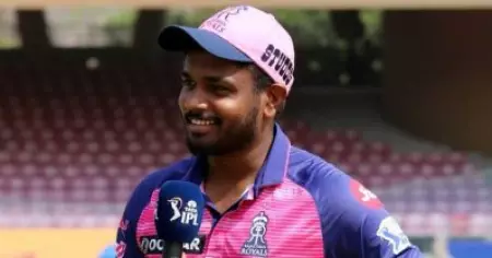 ട്രെന്റ് ബോൾട്ട് ഉണ്ടായിട്ടും ആവേശ് ഖാന് അവസാന ഓവർ കൊടുത്തതിന്റെ കാരണം അതാണ്; വെളിപ്പെടുത്തി സഞ്ജു സാംസൺ
