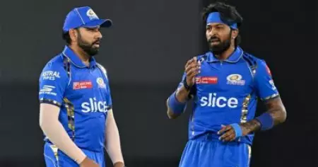 മുംബൈ ഇന്ത്യന്‍സ് കളിക്കുന്നത് വെറും ഒമ്പത് താരങ്ങളുമായി; ഹര്‍ദിക്കിനെതിരെ രൂക്ഷവിമര്‍ശമവുമായി സൂപ്പര്‍ താരം