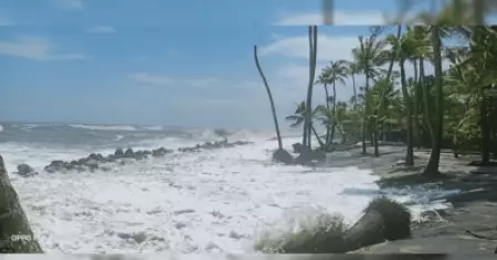 കേരള തീരങ്ങളില്‍ കടലാക്രമണം; ഓറഞ്ച് അലര്‍ട്ട് തുടരുന്നു, മുന്നറിയിപ്പുകള്‍ കര്‍ശനമായി പാലിക്കണമെന്ന് നിര്‍ദേശം