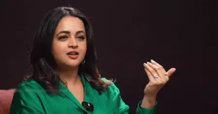 അന്ന് എന്തിനാണ് അത്രയും പാവമായി നിന്നതെന്ന് ആ അമ്മമാർ ചോദിച്ചു: ഭാവന