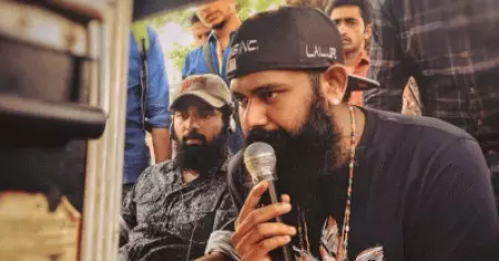 മേക്കിങ്ങിലെ ഭംഗി തിരക്കഥയിൽ നഷ്ടമാവുന്ന ലാൽ ജൂനിയർ ചിത്രങ്ങൾ