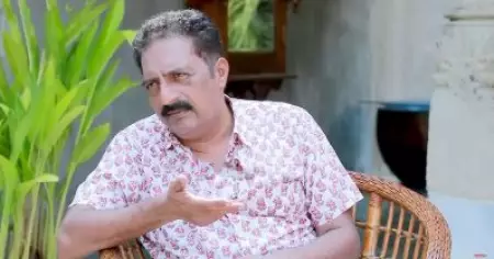 രാജ്യത്തെ ഒന്നിച്ചു ചേര്‍ക്കുന്ന സിനിമക്കുള്ള അവാര്‍ഡ് കശ്മീര്‍ ഫയല്‍സിനാണോ ജയ് ഭീമിനാണോ കൊടുക്കേണ്ടത്?: പ്രകാശ് രാജ്