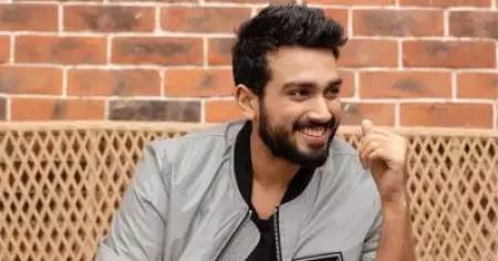 ഞാന്‍ മരിക്കുന്ന സിനിമകളെല്ലാം ഹിറ്റാവുന്നു, അതിന്റെ കാരണം എന്താണോ എന്തോ? കാളിദാസ് ജയറാം