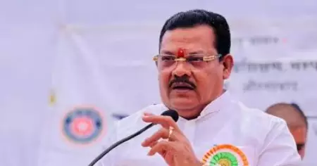 സര്‍വേകളിലുള്ള അമിത ആത്മവിശ്വാസം തിരിച്ചടിയായി; തെറ്റ് തിരുത്തി മുന്നോട്ട് പോകും: ശിവസേന വക്താവ്