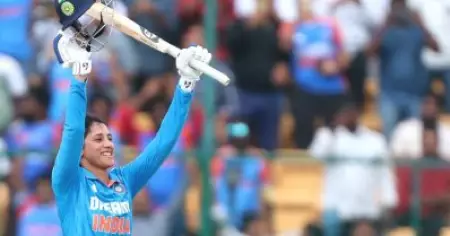 മന്ഥാന മാജിക്, ഇനി ഇന്ത്യയുടെ ഏക്കാലത്തെയും മികച്ച താരത്തിനൊപ്പം; ബെംഗളൂരുവിന്റെ രാജകുമാരി ചരിത്രത്തിലേക്ക്