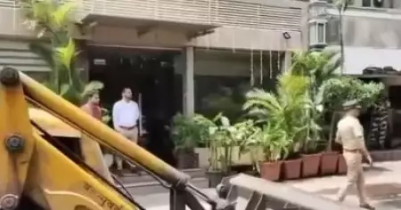 യുവതിയെ ബി.എം.ഡബ്ല്യൂ ഇടിച്ച് കൊലപ്പെടുത്തിയ സംഭവം; പ്രതിയ്ക്ക് മദ്യം വിളമ്പിയ ബാര്‍ ബുള്‍ഡോസ് ചെയ്ത് കോര്‍പ്പറേഷന്‍
