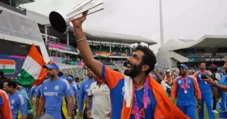 'ഞാൻ എപ്പോഴും നേരിട്ട് കാണാൻ ആഗ്രഹിക്കുന്ന മനുഷ്യനാണ് അദ്ദേഹം' വൈറലായി ബുംറയുടെ പോസ്റ്റ്