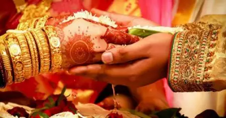 പ്രധാനമന്ത്രി ആവാസ് യോജന പദ്ധതി: ആദ്യഗഡു വാങ്ങി കാമുകൻമാർക്കൊപ്പം പോയി 11 സ്ത്രീകൾ