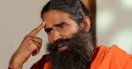 അലോപ്പതിക്കെതിരെ വ്യാജ പ്രചരണം; മൂന്ന് ദിവസത്തിനുള്ളിൽ ട്വീറ്റുകൾ പിൻവലിക്കണമെന്ന് ബാബ രാംദേവിനോട് ഹൈക്കോടതി