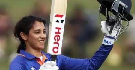 ഏഷ്യാകപ്പ് വിമണ്‍സില്‍ വരവറിയിച്ചത് 43 ഫോറില്‍; ഇന്ത്യയ്ക്ക് വേണ്ടി ഇവള്‍ സ്വന്തമാക്കിയത് ഇടിമിന്നല്‍ റെക്കോഡ്!