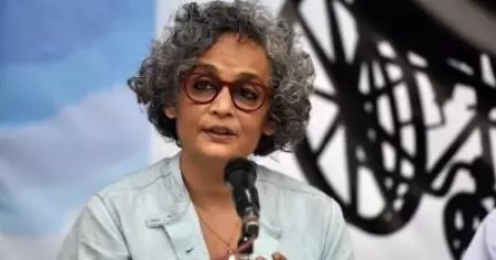 ജൂറിയുടെ ഗസ വിരുദ്ധ പരാമര്‍ശം; ബെര്‍ലിന്‍ ചലച്ചിത്ര മേളയില്‍ നിന്ന് പിന്മാറി അരുന്ധതി റോയ്