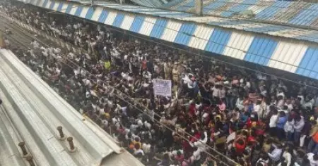 ബദ്‌ലാപൂര്‍ ലൈംഗികാതിക്രമത്തിനെതിരായ പ്രതിഷേധം; 40 പേര്‍ക്കെതിരെ കേസ്, ഫയല്‍ ചെയ്തത് 300 എഫ്.ഐ.ആര്‍