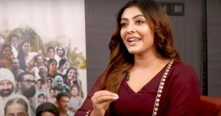പാട്ട് റിലീസായപ്പോള്‍ തന്നെ വിവാദങ്ങളും ചീത്ത വിളിയും കൊണ്ട് ഇരിക്കപ്പൊറുതി ഇല്ലാതായ സിനിമയാണ് അത്: ദുര്‍ഗ കൃഷ്ണ