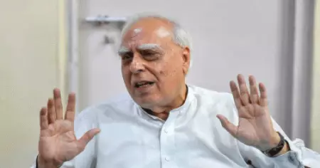ലാപ്‌ത ലേഡീസ് എന്നല്ലാതെ ലാപ്‌ത പ്രസിഡന്റെന്ന് കേട്ടിട്ടില്ല; ധൻകർ എവിടെയെന്ന് കപിൽ സിബൽ