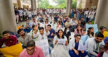 കൊല്‍ക്കത്തയിലെ ഡോക്ടറുടെ കൊലപാതകം; രാജ്യവ്യാപകമായി ഡോക്ടര്‍മാര്‍ സമരത്തില്‍