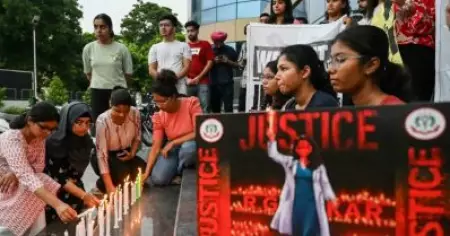 കൊല്‍ക്കത്തയിലെ ഡോക്ടറുടെ കൊലപാതകം; സമരം ചെയ്യുന്ന ഡോക്ടര്‍മാരോട് ഉടന്‍ ജോലിയില്‍ പ്രവേശിക്കണമെന്ന് സുപ്രീം കോടതി