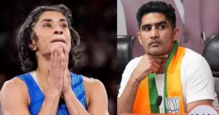 'ആറ് കിലോ വരെ ഒരു രാത്രി കൊണ്ട് കുറക്കാം, പിന്നെയാണോ 100 ഗ്രാം'; വിനേഷ് ഫോഗട്ടിനെതിരെ ഗൂഢാലോചന നടന്നെന്ന് വിജേന്ദര്‍ സിങ്