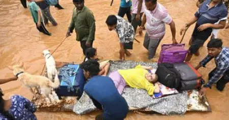 ആന്ധ്രയിലും തെലങ്കാനയിലും മഴക്കെടുതി രൂക്ഷം; 33 മരണം