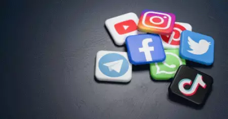 വാട്ട്‌സ്ആപ്പ് പോലുള്ള മെസേജിങ് ആപ്പുകളിലൂടെ വിദ്യാര്‍ത്ഥികള്‍ക്ക് നോട്ട്‌സുകള്‍ നല്‍കുന്നത് വിലക്കി ഉത്തരവ്
