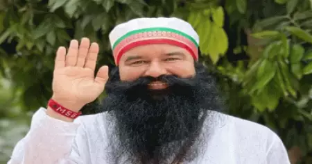 ബി.ജെ.പിക്ക് വോട്ട് ചെയ്യണമെന്ന ആഹ്വാനവുമായി കൊലയാളിയും ബലാത്സംഗപ്രതിയുമായ ആള്‍ദൈവം