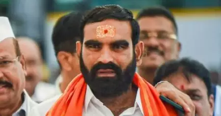 കള്ളവോട്ട് ചെയ്യാന്‍ പുറത്ത് നിന്ന് ആളെയെത്തിക്കാന്‍ പറഞ്ഞ ഷിന്‍ഡെ വിഭാഗം എം.എല്‍.എക്കെതിരെ കേസ്