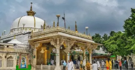 സംഭാലിനും ഗ്യാന്‍വ്യാപിക്കും പിന്നാലെ അജ്മീര്‍ ദര്‍ഗയിലും ക്ഷേത്രമുണ്ടെന്ന അവകാശവാദവുമായി ഹിന്ദുസേന