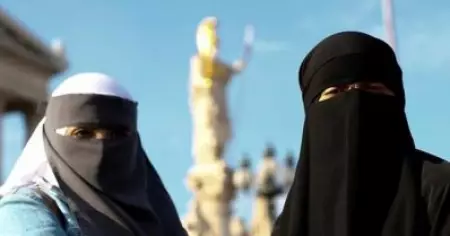 ജനുവരി ഒന്ന് മുതല്‍ ബുര്‍ഖ നിരോധനം നടപ്പിലാക്കാനൊരുങ്ങി സ്വിറ്റ്‌സര്‍ലാന്‍ഡ്