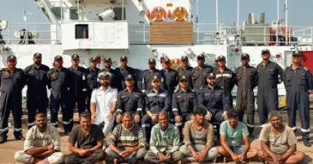 പാക്കിസ്ഥാന്‍ പിടികൂടിയ മത്സ്യ തൊഴിലാളികളെ മോചിപ്പിച്ച് ഇന്ത്യന്‍ കോസ്റ്റ് ഗാര്‍ഡ്
