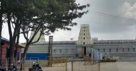 ക്ഷേത്രത്തിൽ ദളിതർക്ക് പ്രവേശനം അനുവദിച്ചു; വിഗ്രഹം എടുത്ത് മാറ്റി 'ഉയർന്ന ജാതിക്കാർ '