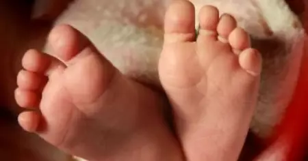 ദാരിദ്ര്യത്തെ തുടര്‍ന്ന് കുഞ്ഞുങ്ങളെ വിറ്റ സംഭവം; നിയമനടപടിക്കൊരുങ്ങി ഒഡീഷ സര്‍ക്കാര്‍