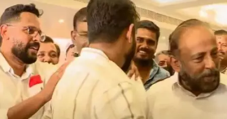ഇനി 'കൈ' തരില്ല; മുഖാമുഖം കണ്ടിട്ടും സരിന് കൈ കൊടുക്കാതെ രാഹുലും ഷാഫിയും