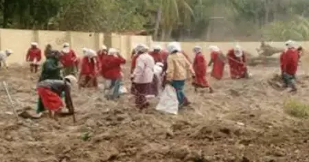 തൊഴിലുറപ്പ് തൊഴിലാളികള്‍ക്ക് അവസരങ്ങള്‍ കുറയുന്നു; റിപ്പോര്‍ട്ട്